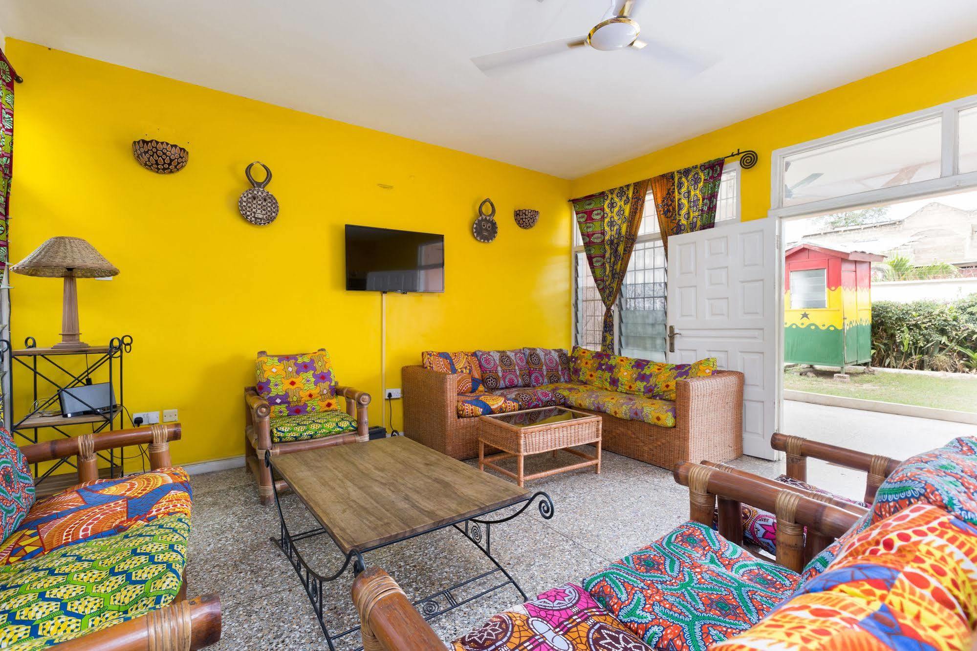 Agoo Hostel (Adults Only) Akra Zewnętrze zdjęcie