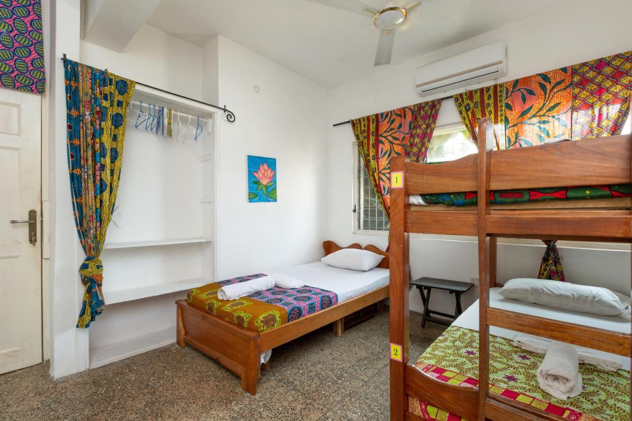 Agoo Hostel (Adults Only) Akra Zewnętrze zdjęcie